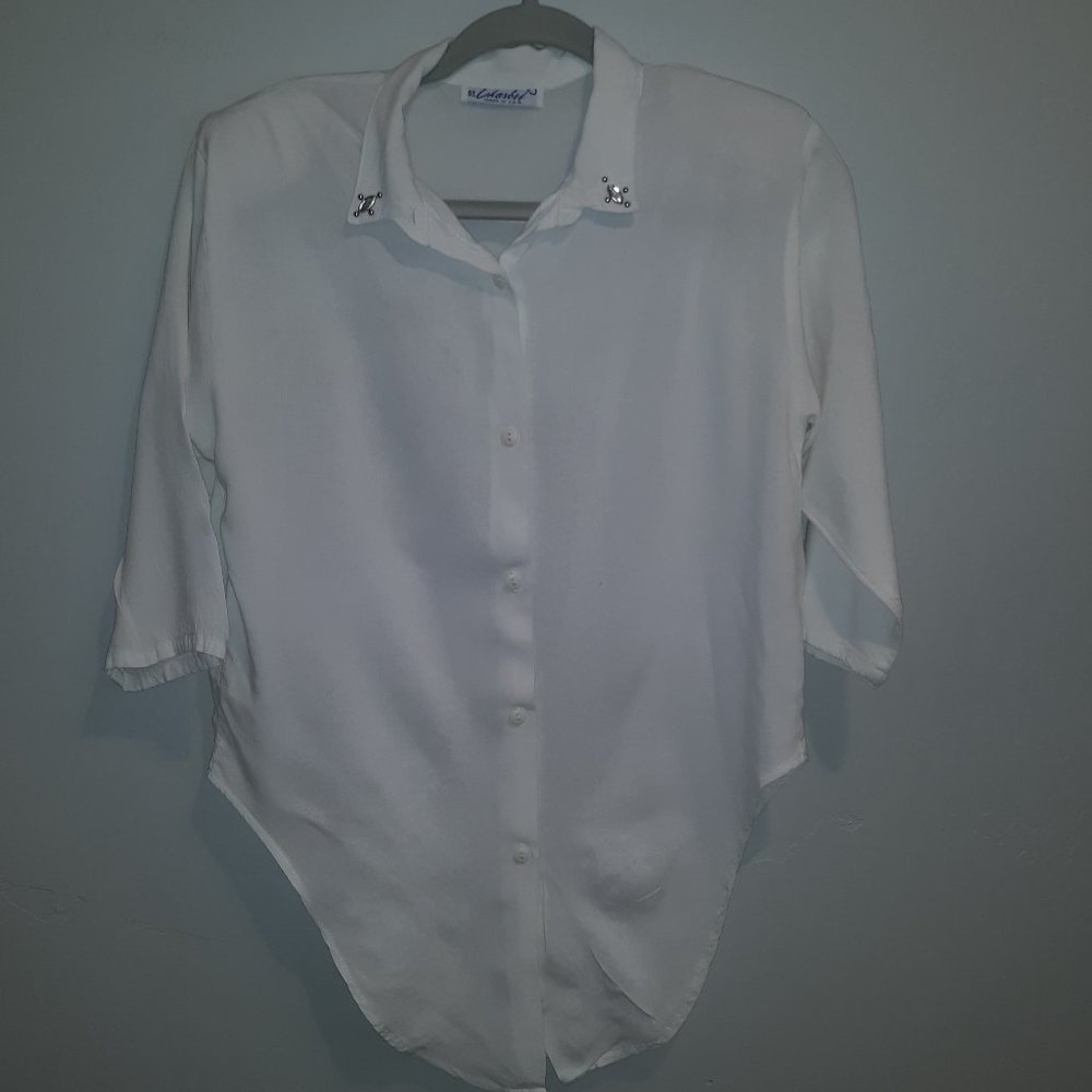 White fancy Tuck In Top with Silver Embellishments on Collar. Size Medium Vintag